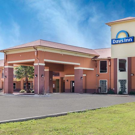 Days Inn By Wyndham Dilley Ngoại thất bức ảnh
