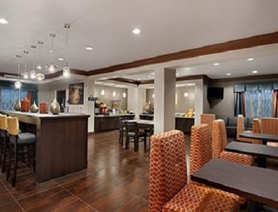 Days Inn By Wyndham Dilley Ngoại thất bức ảnh